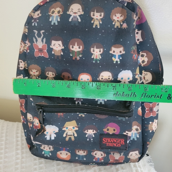 Stranger Things mini/medium size backpack - Picture 4 of 8